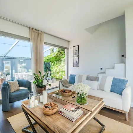 Contemporary With Pool Orentano