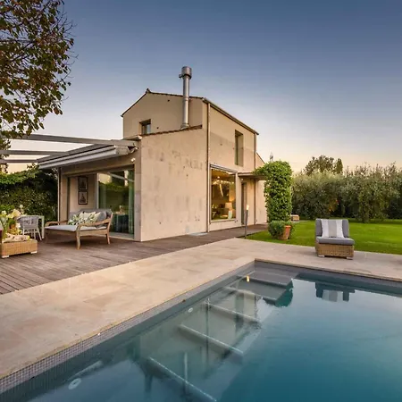 Contemporary With Pool Villa